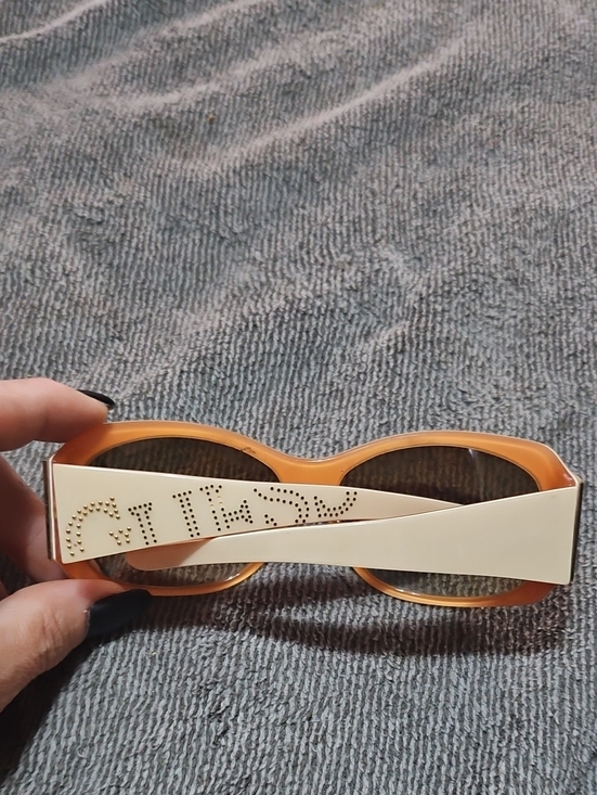Guess Accessories - vintage Guess GU 6229 CRM-34 Perfect Condition